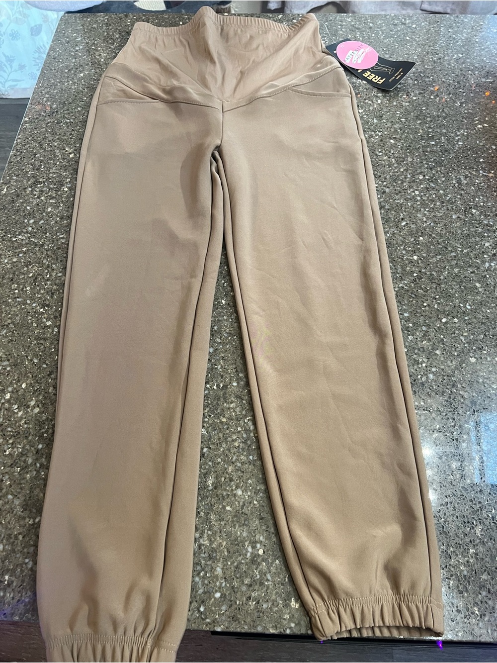 Free Haven High-Rise Maternity Taupe Track Joggers Comfort Soft Cozy M Pregnant
